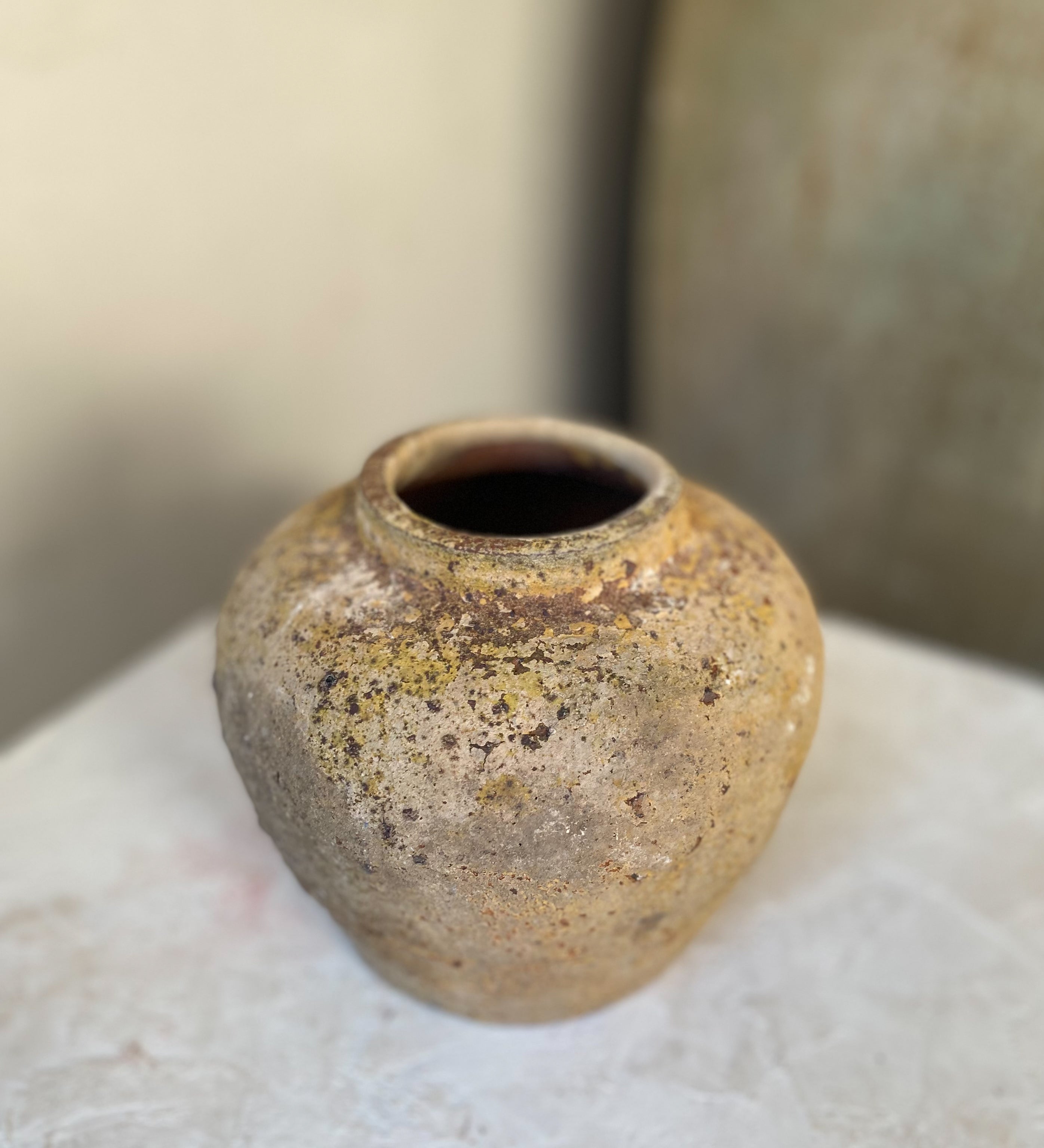 Hadar 6" x 6.3"