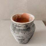 Castula (black-small) 6" x 6"