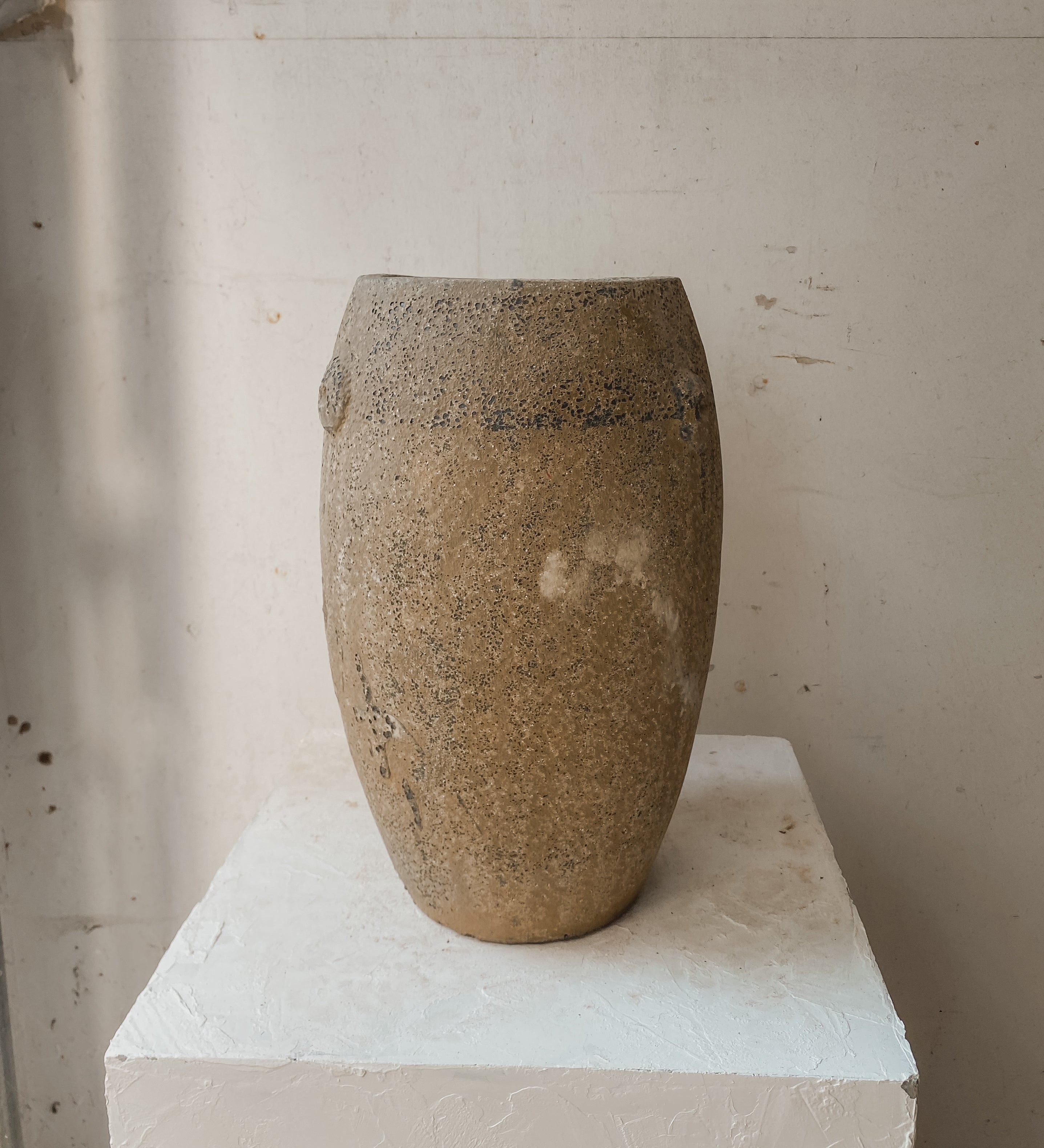 Althena 16" x 9"
